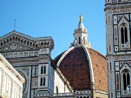 City tours in Florence with a professional guide. Brunelleschi's dome, the statue of David by Michelangelo, the Birth of Venus by Botticelli ... 